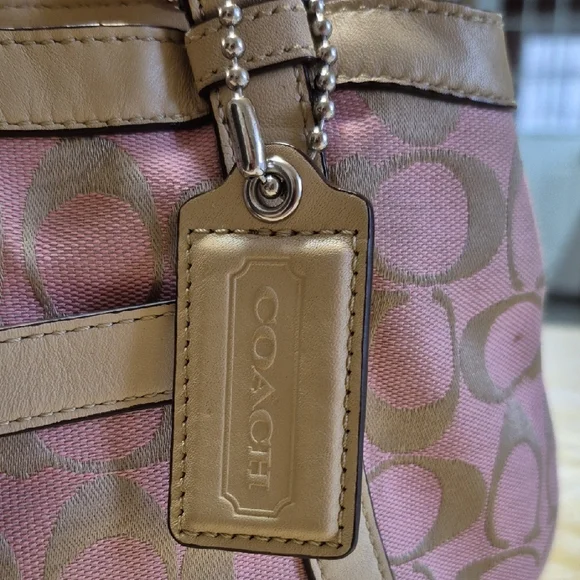 Coach Pink Signature Canvas Turnlock Shoulder Bag with Cream Trim - Picture 2 of 11